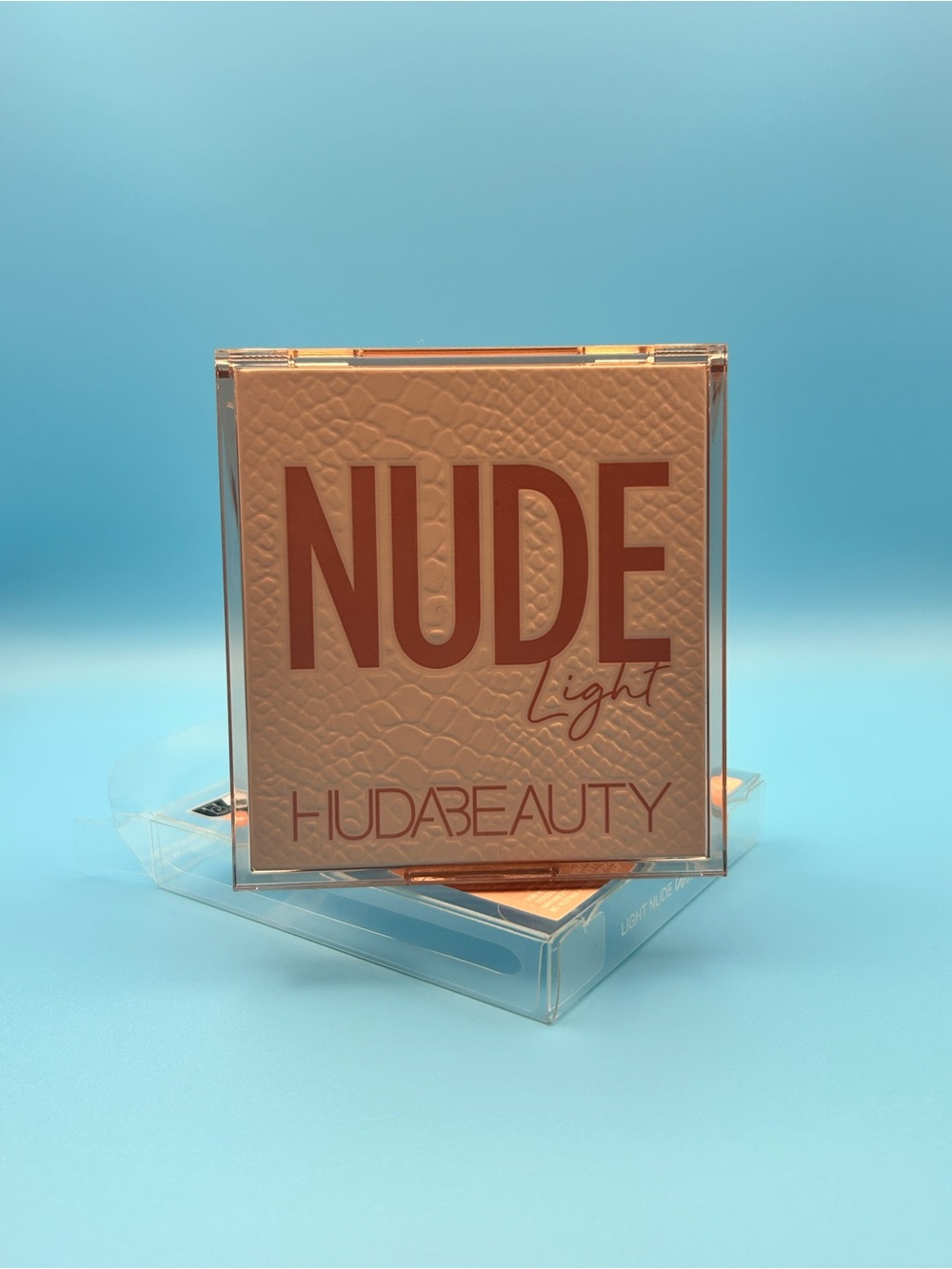 HUDA BEAUTY Light Nude Obsessions Eyeshadow Palette - Pink, Gold & Brown Tones